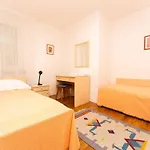 In With 2bdr Close Maslinica Beach, 06 Rabac