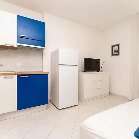 In With 2bdr Close Maslinica Beach, 06 * Rabac