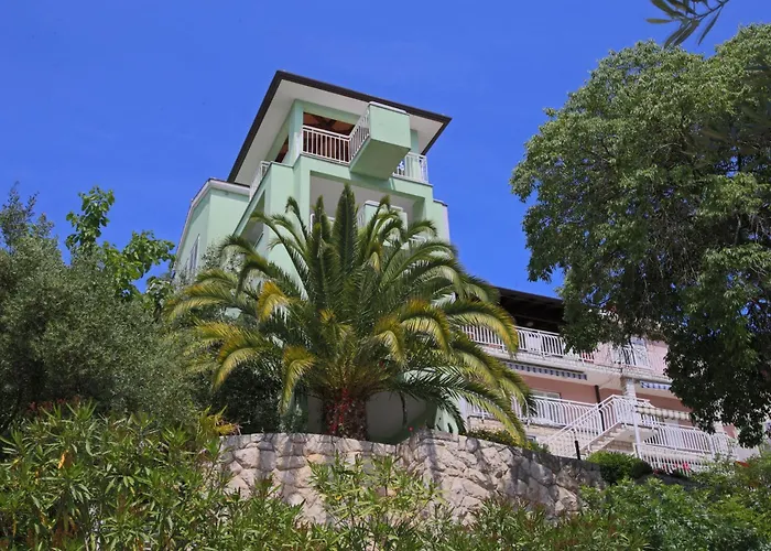 Apartmán In With 2bdr Close Maslinica Beach, 06
