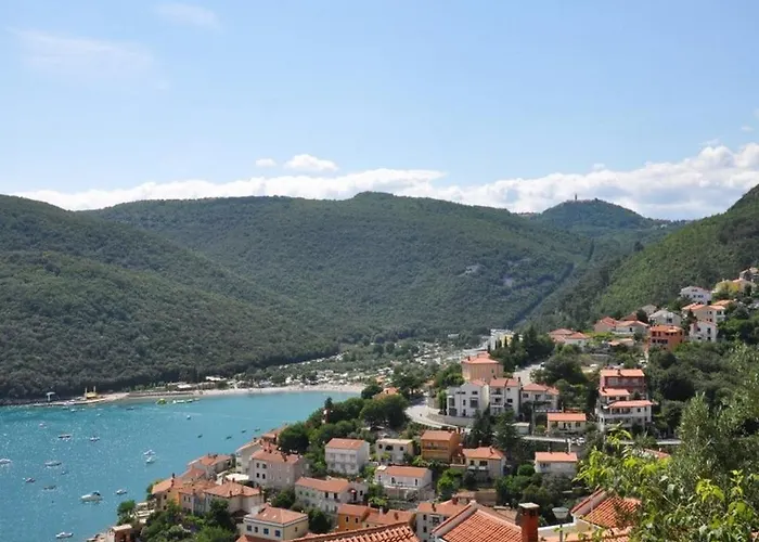 In With 2bdr Close Maslinica Beach, 06 Rabac